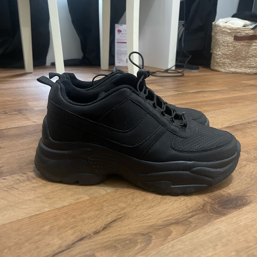 Black platform sneakers